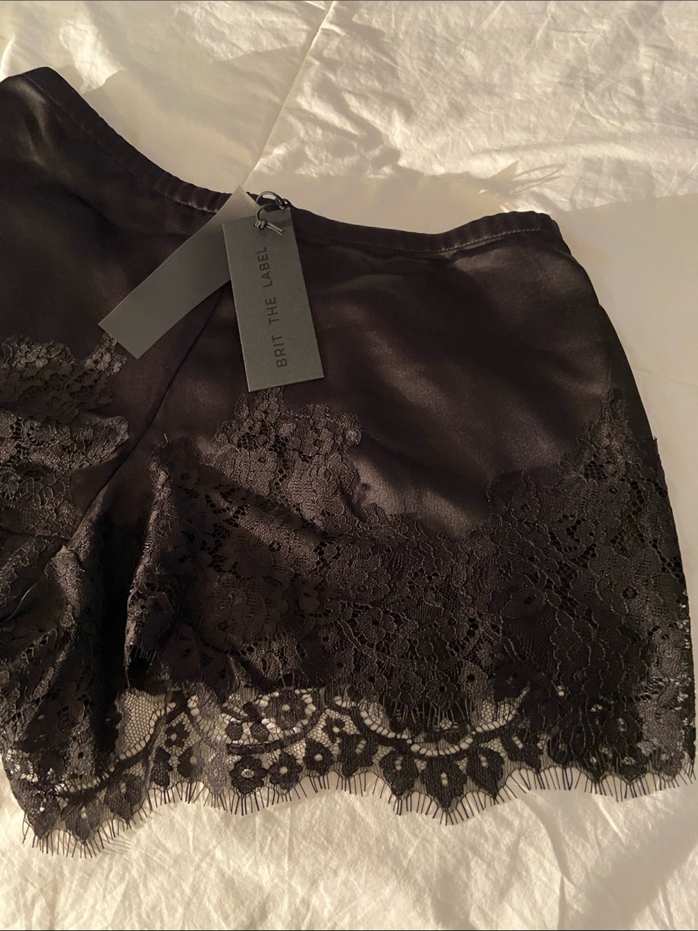 🖤Lace Trim  Shorts 🖤 - Picture 3 of 15